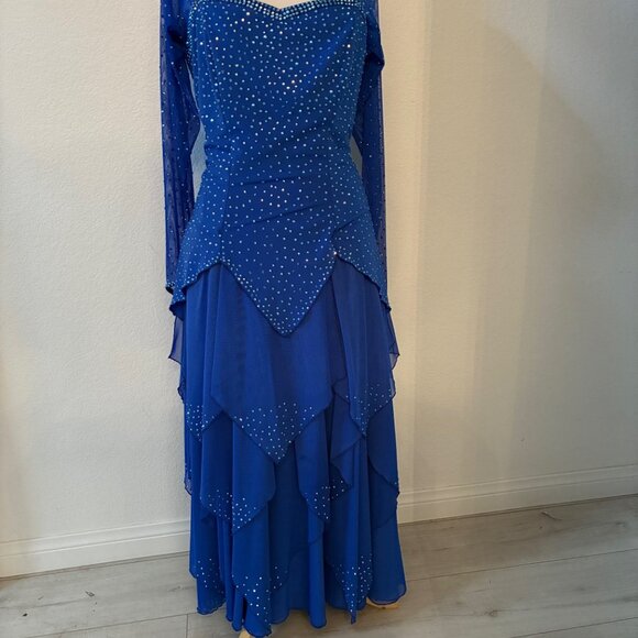 Custom-made, beautiful beaded royal blue evening dress - Picture 2 of 4